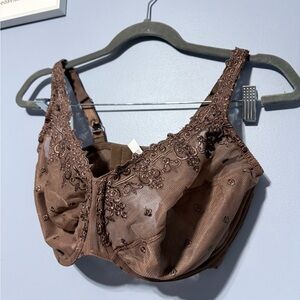 Elegant Brown skin tone Embroidered lace  Bra 38 DDD